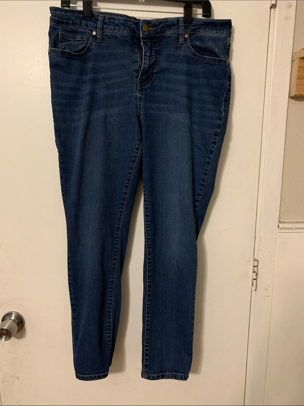 Classic Dark Blue Stretch Skinny Jeans for Women